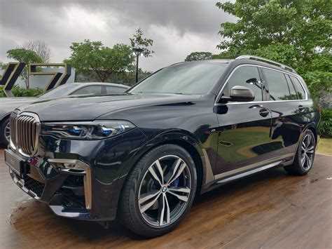 The Latest Pricing Information for the BMW X7