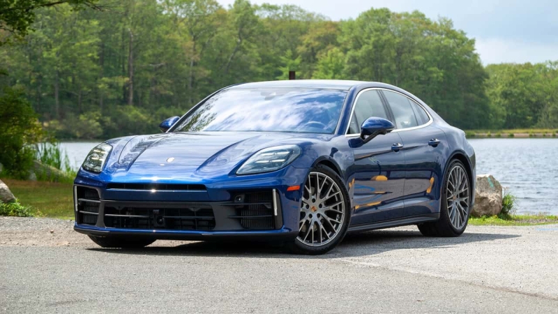 The 2024 Porsche Panamera 4 Is Great, It Just Needs More Power