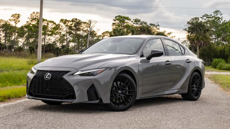 The Lexus IS500 Is Almost Perfect: Review